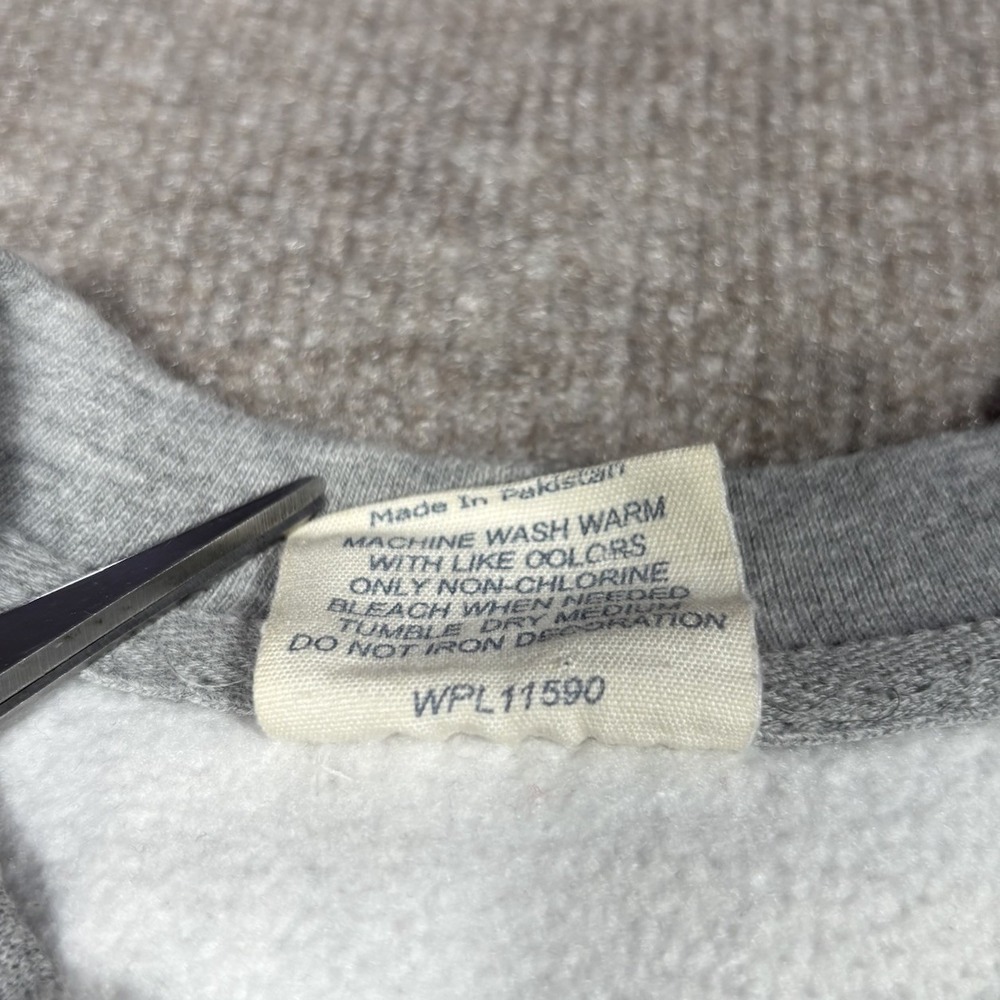 Dayton Flyers Sweatshirt Men M Crewneck Embroidery Gray Heavy Pro Weave MV Sport - Picture 5 of 8